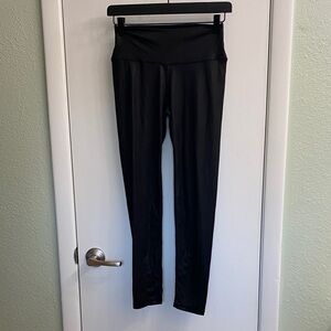 Pink Lily Black Printed Leggings